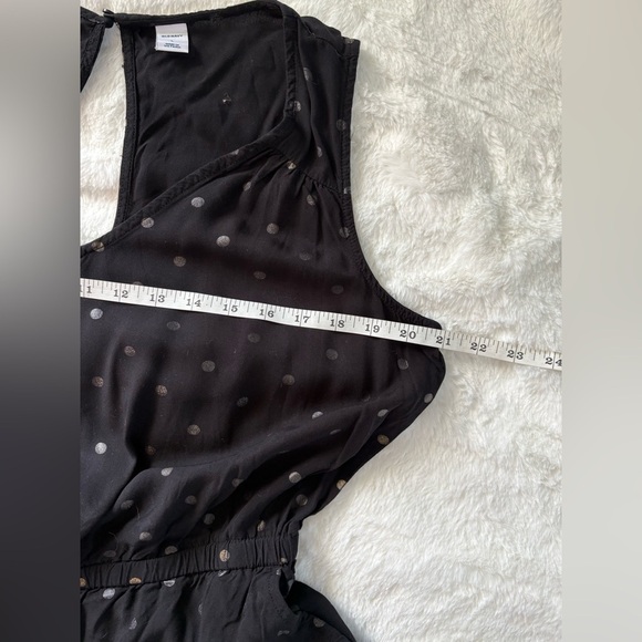 Old Navy  Polka Dot Sleeveless V Neck Romper Jumpsuit, Size: Large - Picture 7 of 15